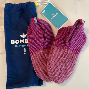 Bombas Womens gripper slipper NEW